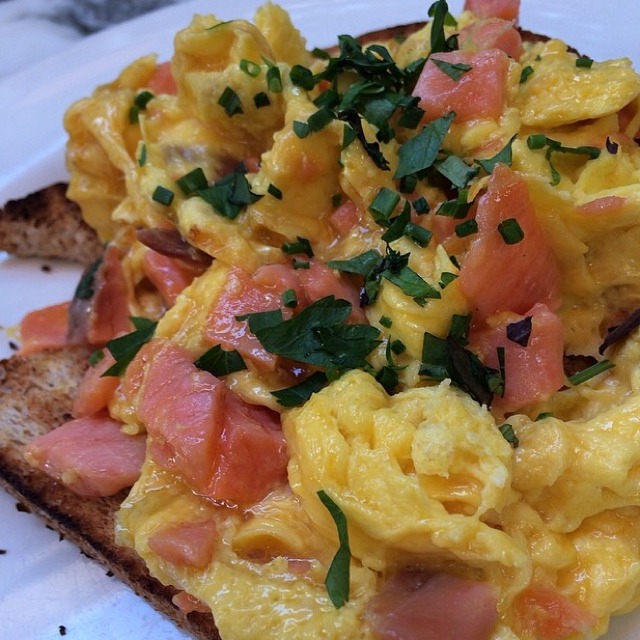 Scrambled Eggs, Smoked Salmon, Toast from Cecconi's on #foodmento http://foodmento.com/dish/10551