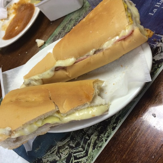 Cubano (Cuban Sandwich) from Puerto Sagua Restaurant on #foodmento http://foodmento.com/dish/16258