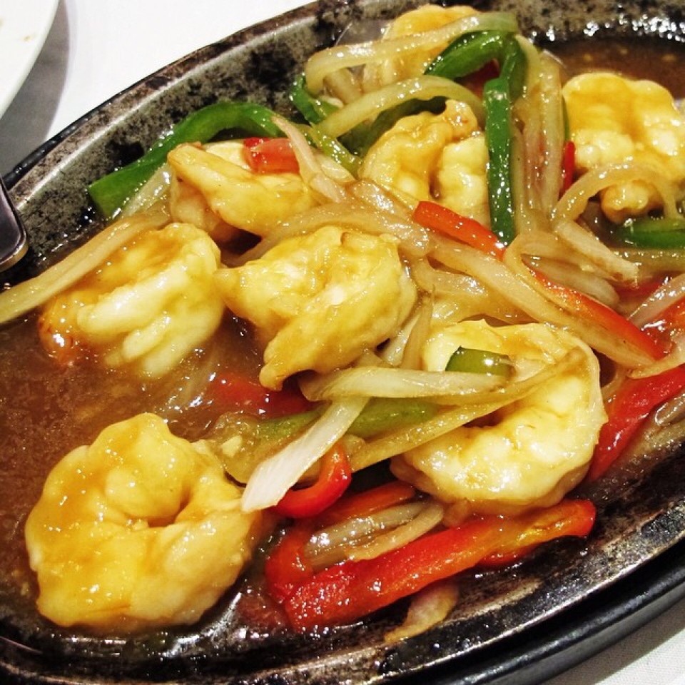 Sizzling Prawns from Peking Duck House on #foodmento http://foodmento.com/dish/20588