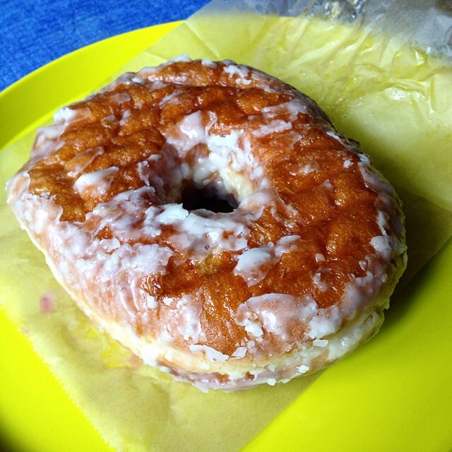 Coconut Cream Yeast Doughnut from Doughnut Plant on #foodmento http://foodmento.com/dish/11209