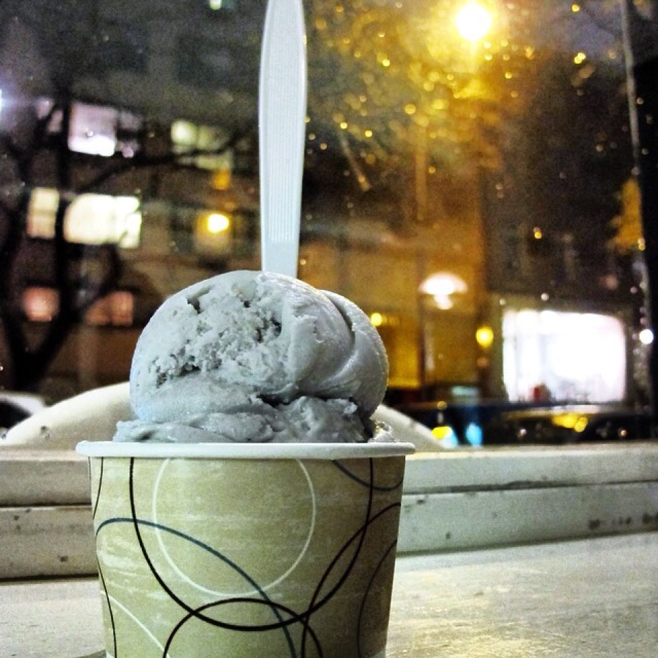 Taro Ice Cream at Sundaes and Cones on #foodmento http://foodmento.com/place/3179