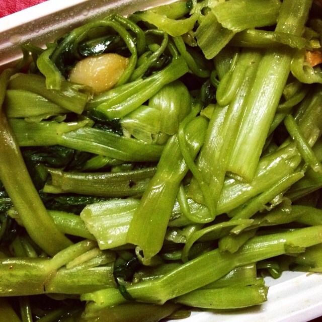 Stir Fried Water Spinach With Garlic at Sing Kee Seafood Restaurant (CLOSED) on #foodmento http://foodmento.com/place/3978