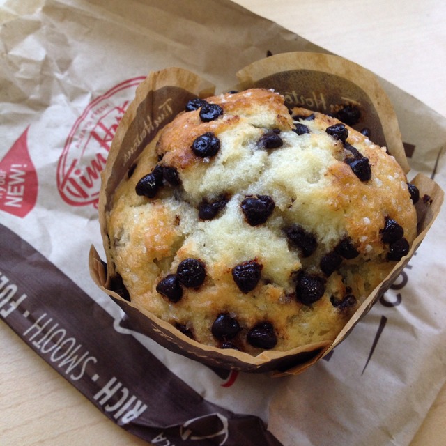 Chocolate Chip - Muffins from Tim Hortons on #foodmento http://foodmento.com/dish/21934