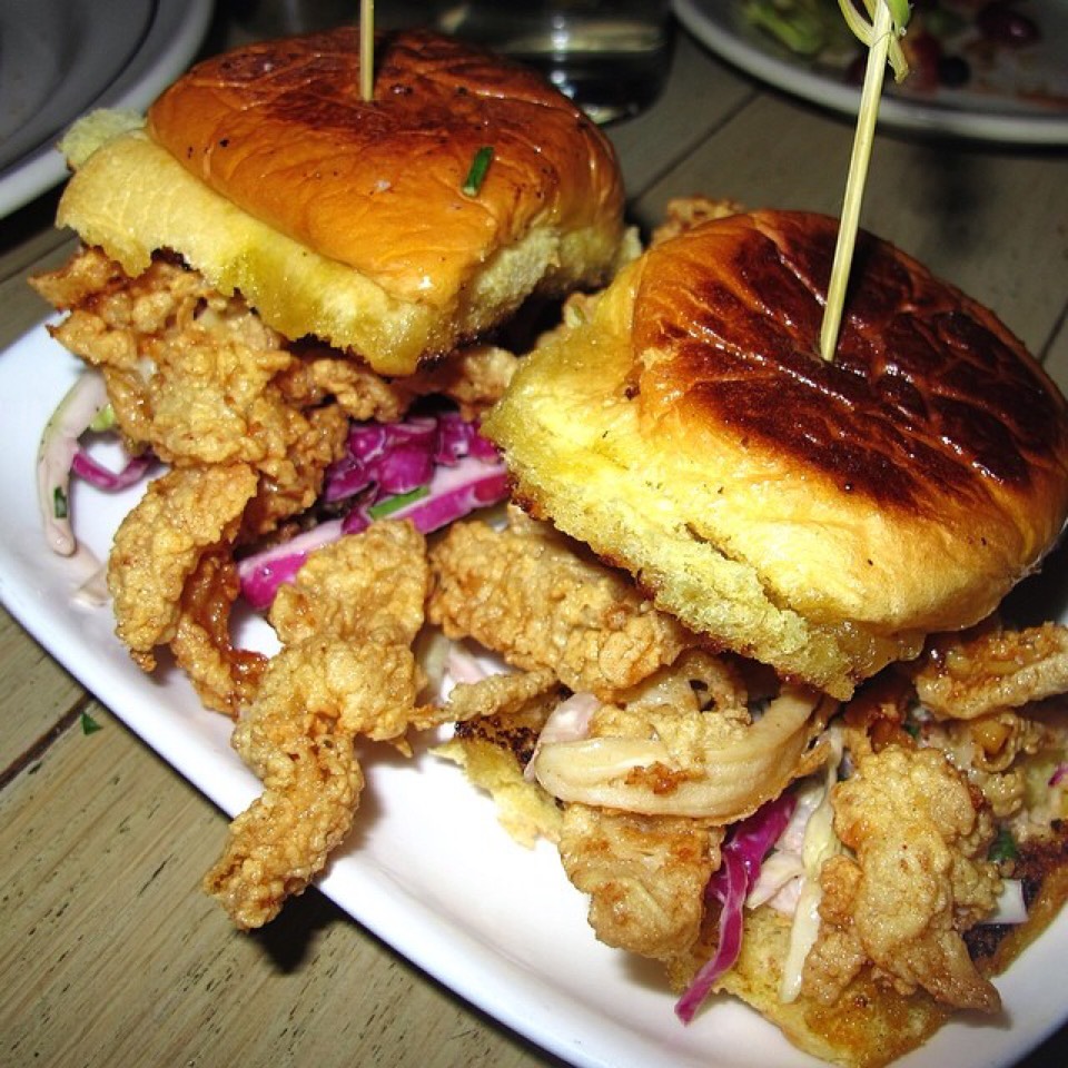 Fried Clams Sliders at The Mermaid Inn (CLOSED) on #foodmento http://foodmento.com/place/4051