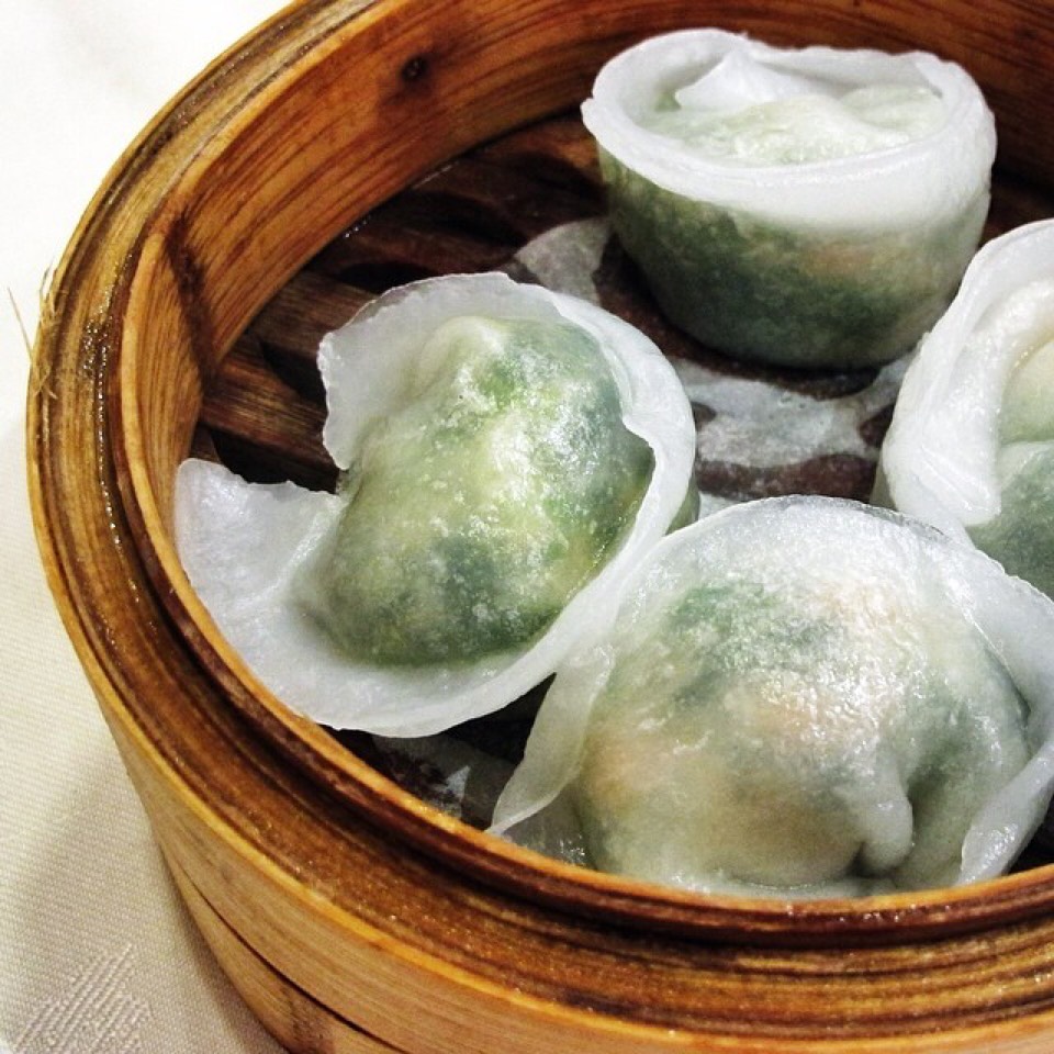 Peashoots & Shrimp Dumplings at Asian Jewels Seafood Restaurant 敦城海鲜酒家 on #foodmento http://foodmento.com/place/4093
