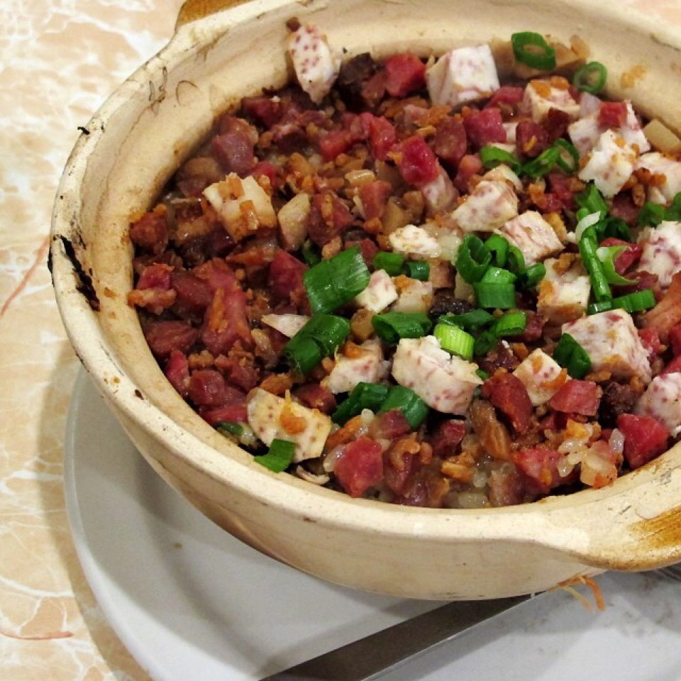 Taro, Preserved Duck Claypot Rice from A Wah II Restaurant on #foodmento http://foodmento.com/dish/20807