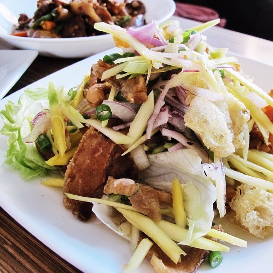 Yum Sam Grob (Crispy Pork, Fish Maw, Green Mango Salad...) at Boon Chu Thai Restaurant on #foodmento http://foodmento.com/place/4378