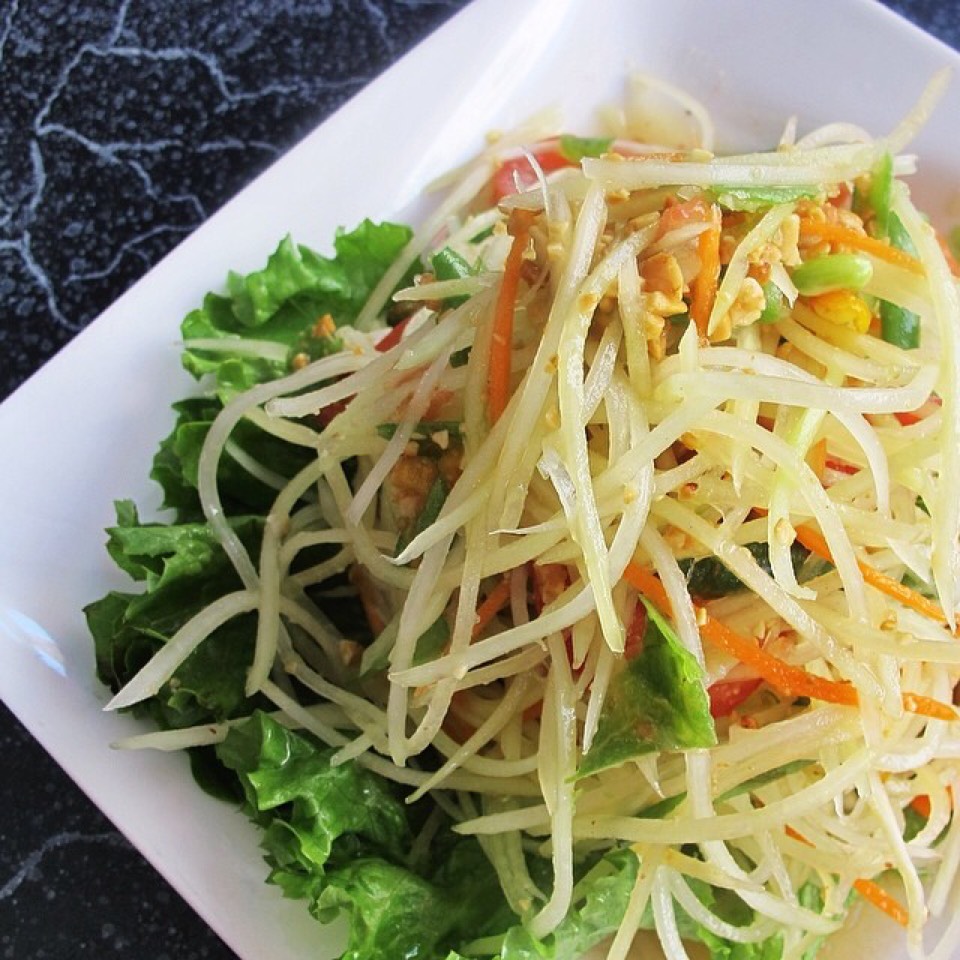 Somtam (Papaya Salad) from Ploy Thai (CLOSED) on #foodmento http://foodmento.com/dish/20726