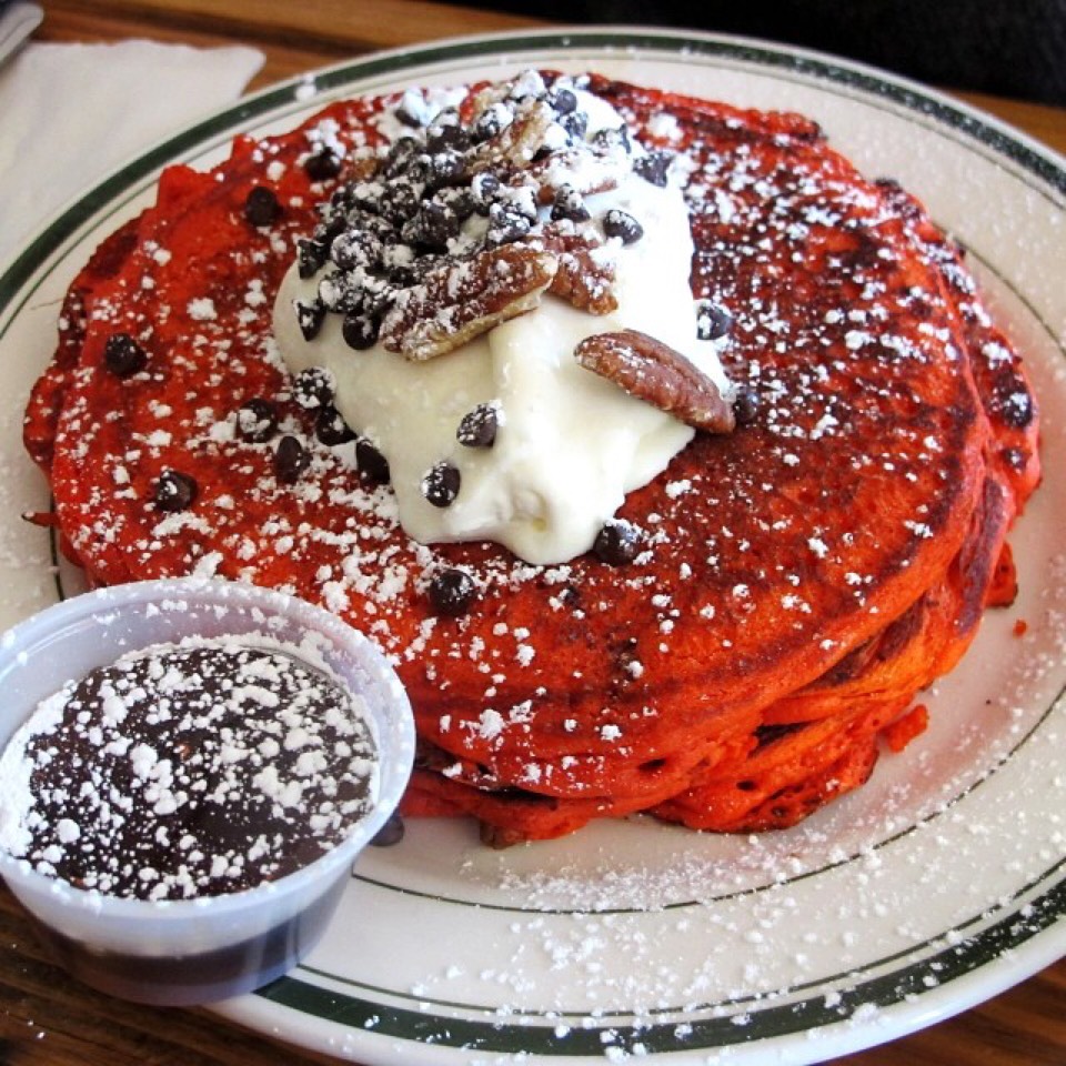 Buttermilk Red Velvet Pancakes at Queens Comfort (CLOSED) on #foodmento http://foodmento.com/place/5213