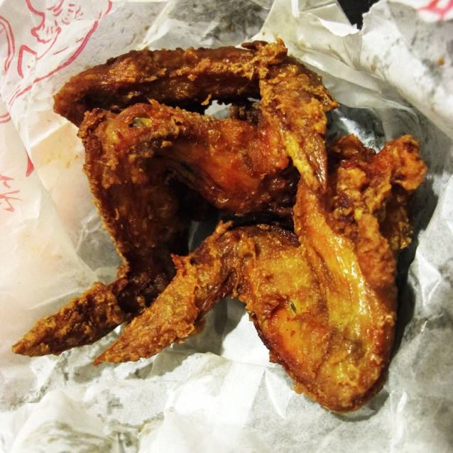 Fried Chicken Wings (4) from Fu Fan Restaurant on #foodmento http://foodmento.com/dish/29567