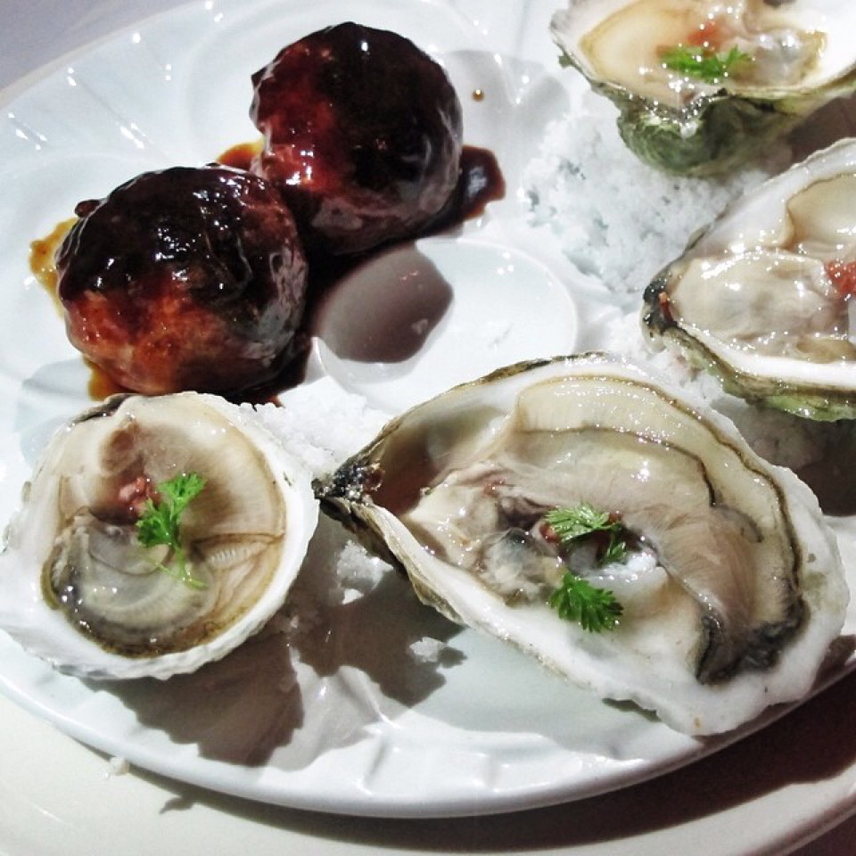 Oysters & Pork Sausage at Minetta Tavern on #foodmento http://foodmento.com/place/913