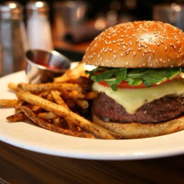 El Segundo Sol Burger from Hub 51 on #foodmento http://foodmento.com/dish/7161