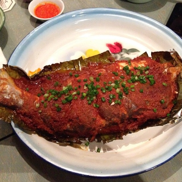 Ikan Panggang. BBQ Patin Fish (Special) from Immigrants - The Singapore Gastrobar on #foodmento http://foodmento.com/dish/7492