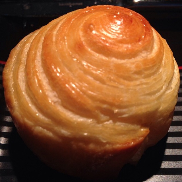 Escargot Bread from L'Atelier de Joël Robuchon on #foodmento http://foodmento.com/dish/6658