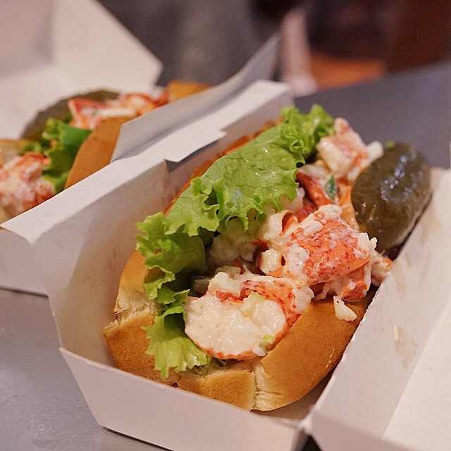 Lobster Roll at Lobster Place on #foodmento http://foodmento.com/place/3010