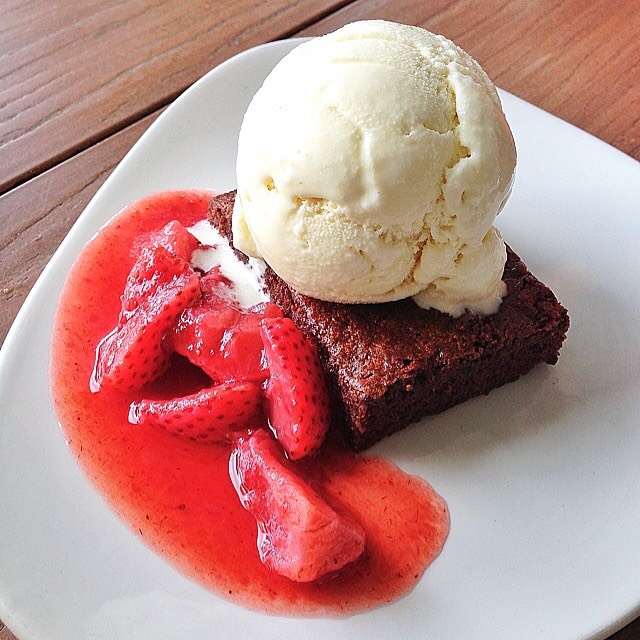 Warm Chocolate Brownie, Vanilla Ice Cream, Strawberry Compote from GRUB on #foodmento http://foodmento.com/dish/17850
