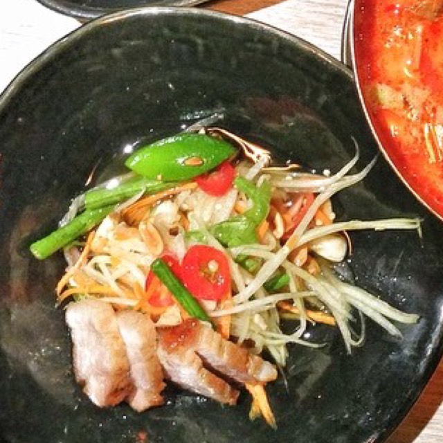 Som Tom Moo Krob (Papaya Salad, Crackling Pork) at Nara Thai Cuisine on #foodmento http://foodmento.com/place/4292