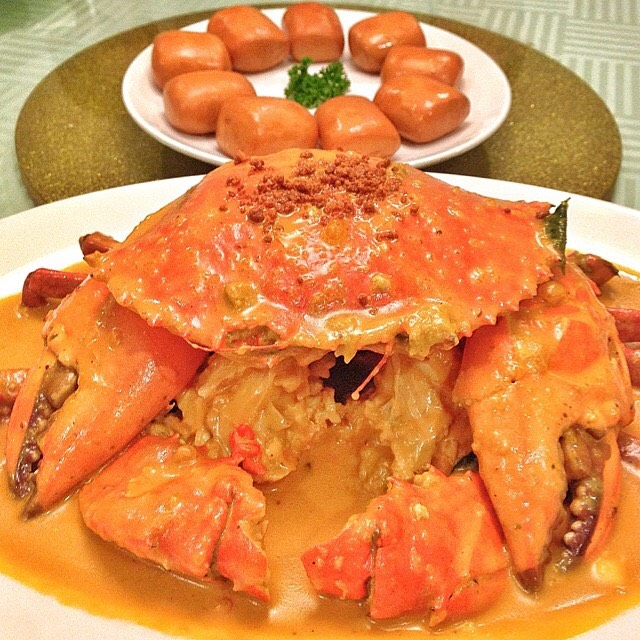 Signature Pumpkin Curry Crab from Joyden Seafood Restaurant on #foodmento http://foodmento.com/dish/17760