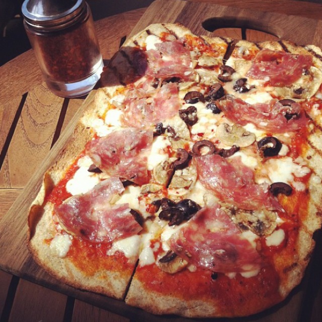 Flatbread Pizza (Mushroom, Olives, Salami With Mozzarella & Tomato Sauce) from IVY PLACE on #foodmento http://foodmento.com/dish/8512
