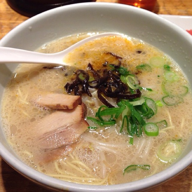 Ippudo Chashu Ramen from 一風堂 錦小路店 (Ippudo) on #foodmento http://foodmento.com/dish/8614