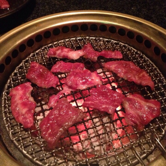 Beef Yakiniku from 炭火焼肉 An on #foodmento http://foodmento.com/dish/8656