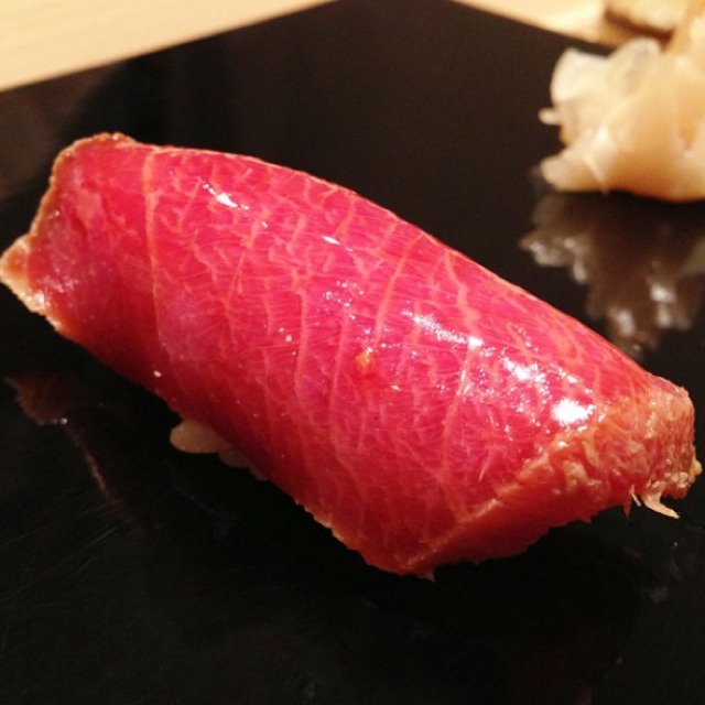 Chutoro Sushi at 鮨よしたけ on #foodmento http://foodmento.com/place/3437