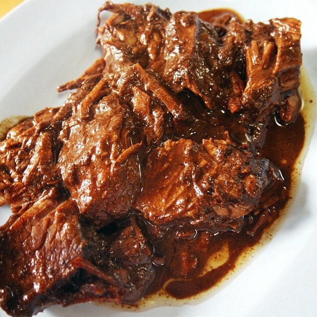 Hainanese Style Stewed Beef @ Dao Thip Pochana from ข้าวมันไก่ ดาวทิพย์ on #foodmento http://foodmento.com/dish/16504