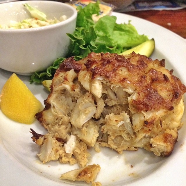 Maryland Crab Cakes - Seafood from G&M Restaurant and Lounge on #foodmento http://foodmento.com/dish/18301