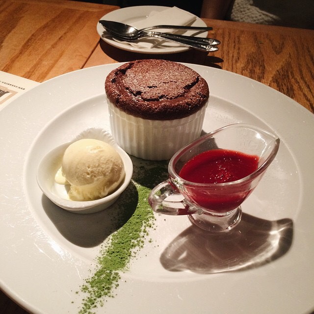 Chocolate Soufflé, Vanilla Ice Cream from Sakagura on #foodmento http://foodmento.com/dish/18435