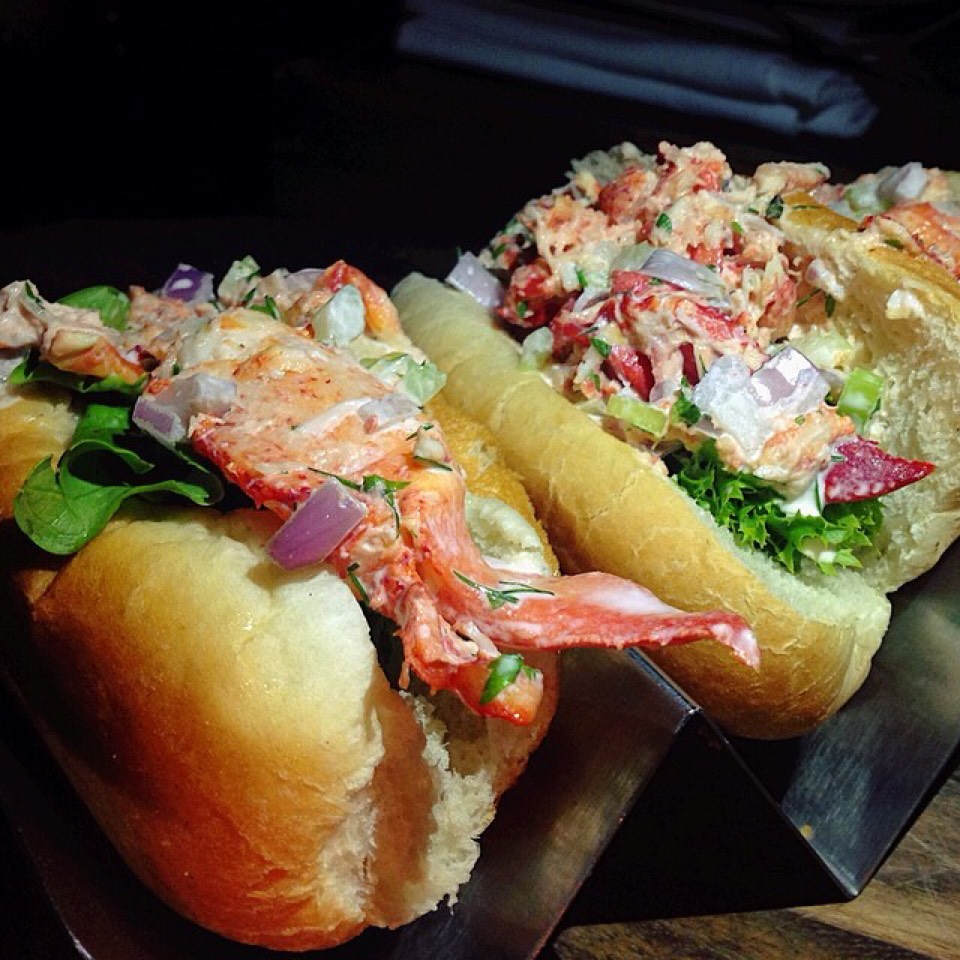 Lobster Roll at Hotel Chantelle on #foodmento http://foodmento.com/place/5037