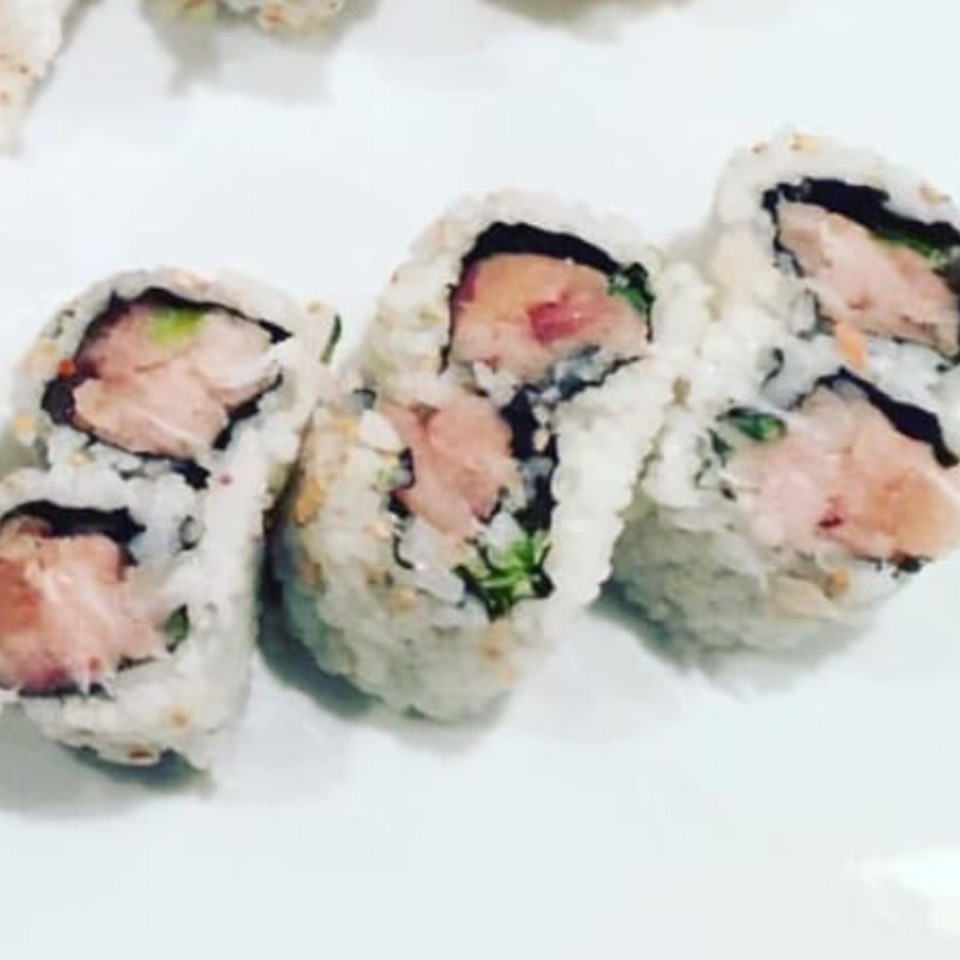 Yellowtail And Scallion Roll at Sushiya on #foodmento http://foodmento.com/place/10911