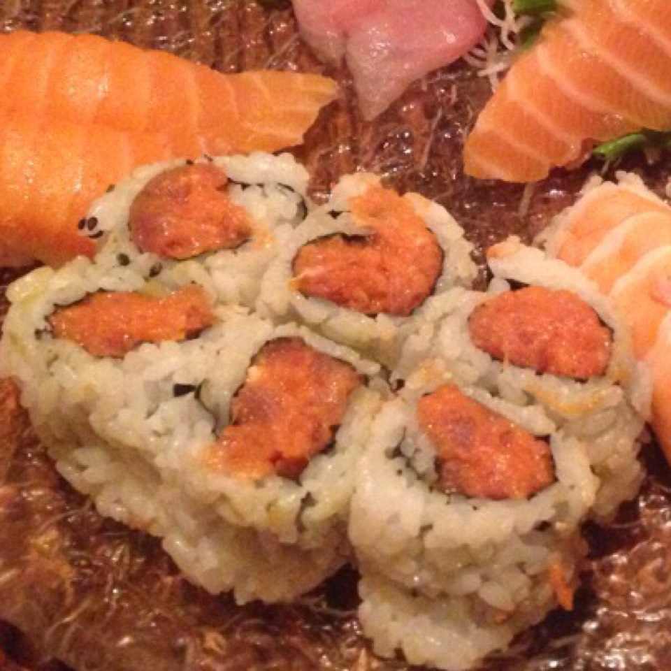 Spicy Tuna Roll at Natsumi on #foodmento http://foodmento.com/place/10912