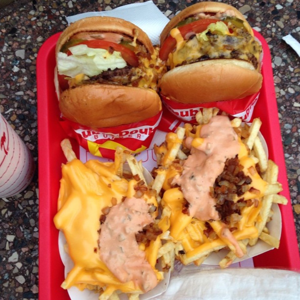 Double Double Burger, Animal Style Fries at In-N-Out Burger on #foodmento http://foodmento.com/place/4201