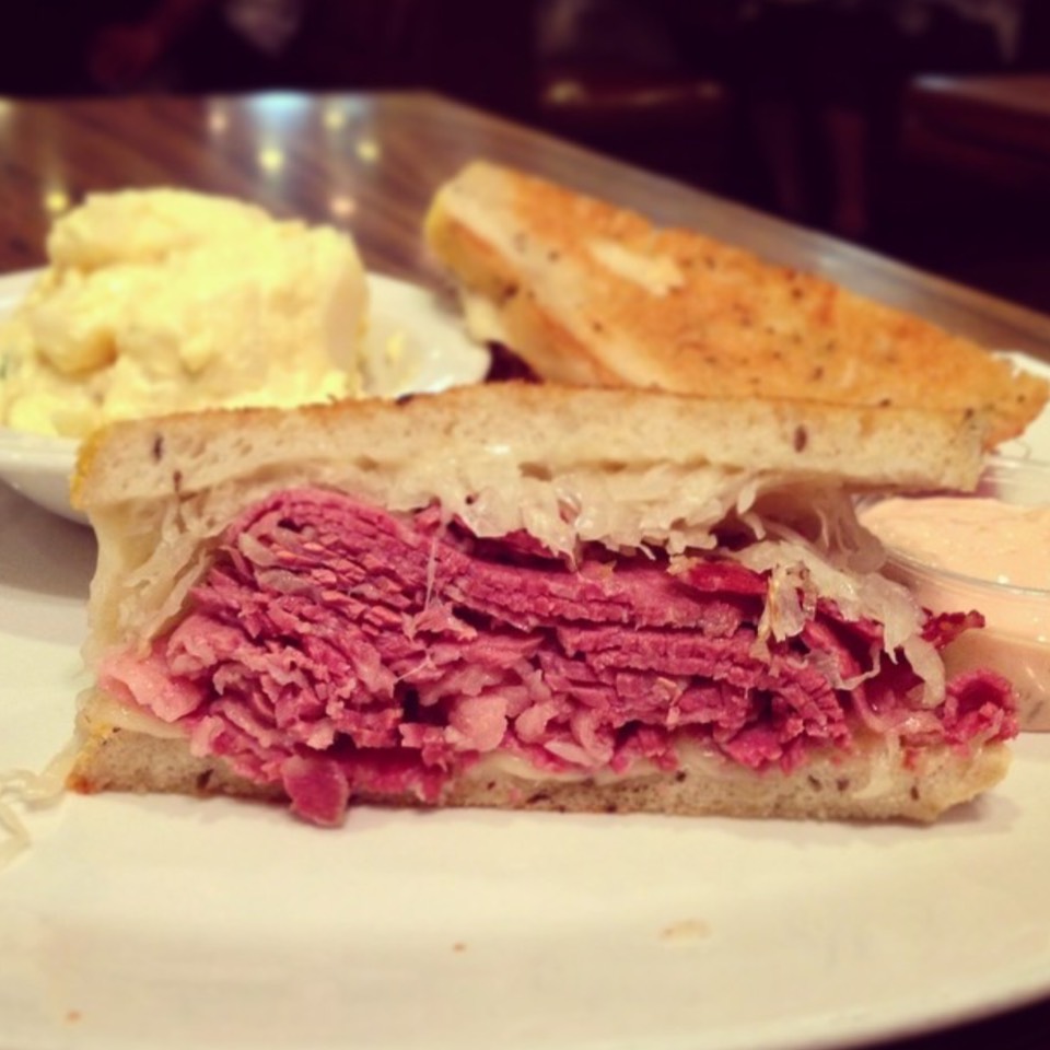 Reuben Sandwich from Nate 'n Al Delicatessen on #foodmento http://foodmento.com/dish/30408