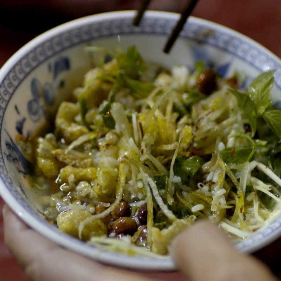 Com Hen (Clam Rice) from Com Hen, Chao Hen on #foodmento http://foodmento.com/dish/19726