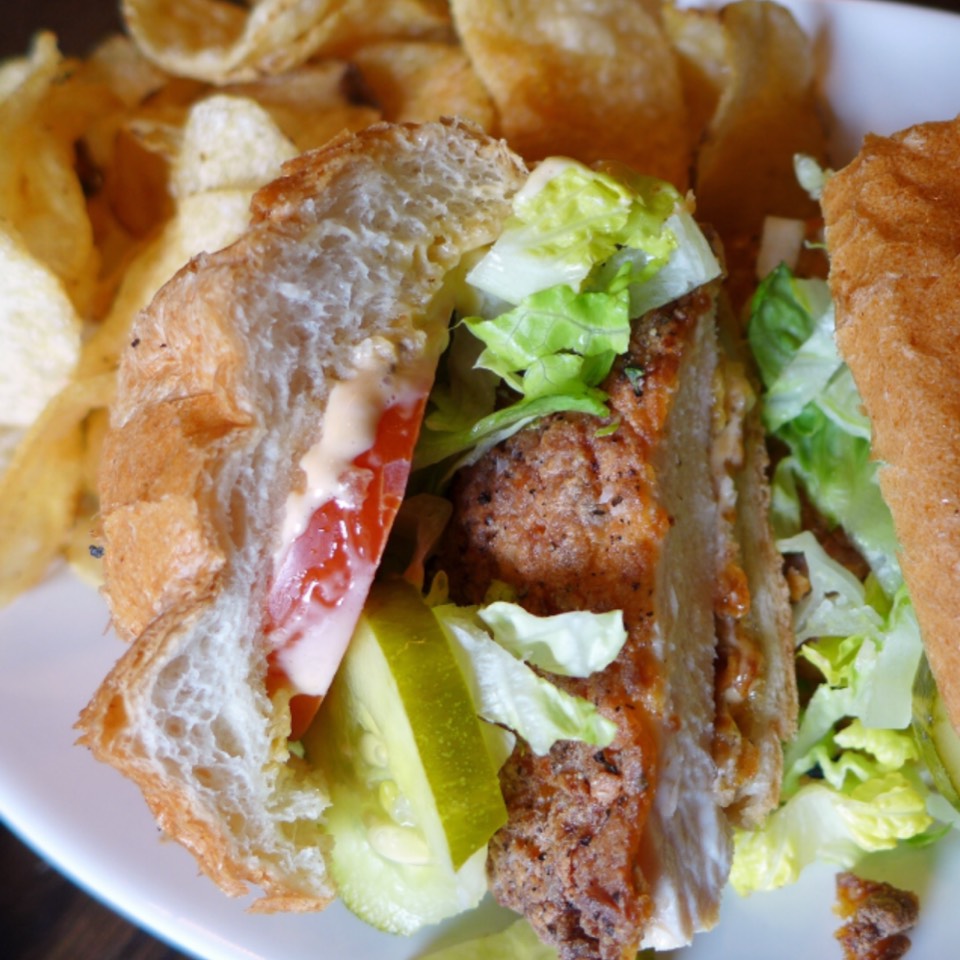 Fried Chicken Po'Boy Sandwich from Porchlight on #foodmento http://foodmento.com/dish/40218
