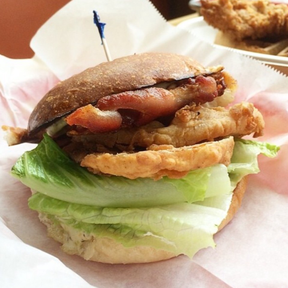 Fried Green Tomato BLT from Genuine Roadside on #foodmento http://foodmento.com/dish/19791