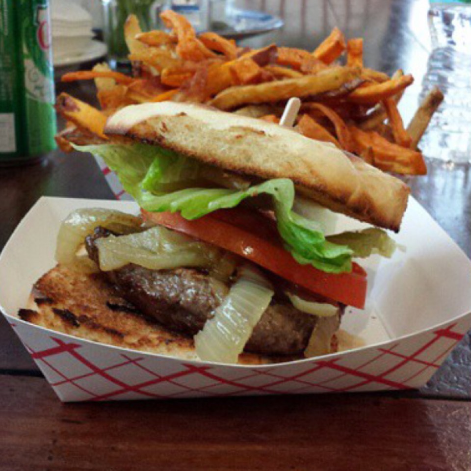 Grass-fed Kobe Beef Burger at Zaitzeff on #foodmento http://foodmento.com/place/4940