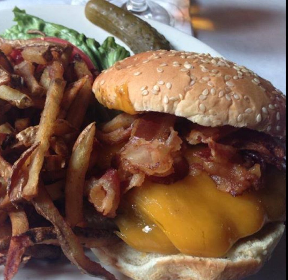 Bacon Cheese Burger at Walker's on #foodmento http://foodmento.com/place/4947