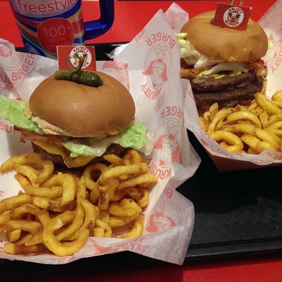 Clogger Burger from Springfield USA on #foodmento http://foodmento.com/dish/32917