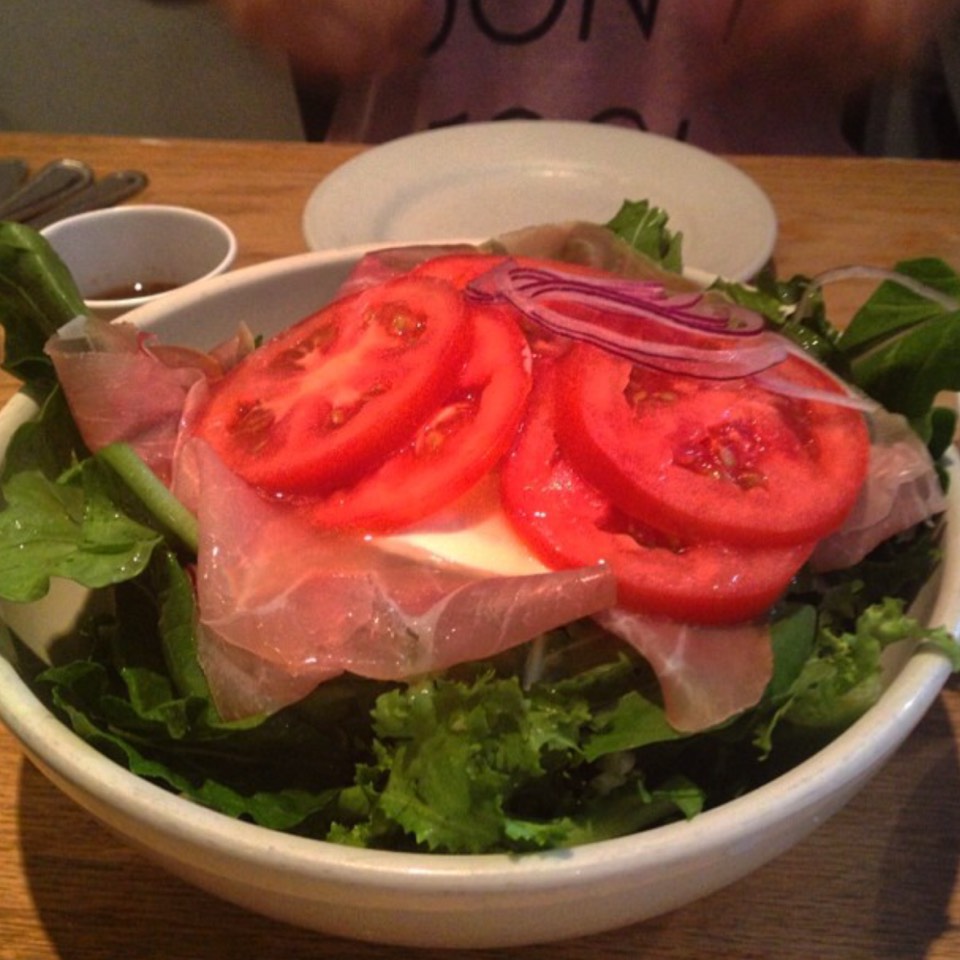 Arugula Salad, Prosciutto, Tomatoes at Risotteria on #foodmento http://foodmento.com/place/5101