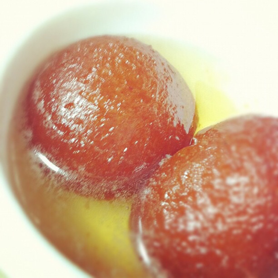 Gulab Jaman - Deserts at Bhanu's Indian Grocery & Cuisine on #foodmento http://foodmento.com/place/5834