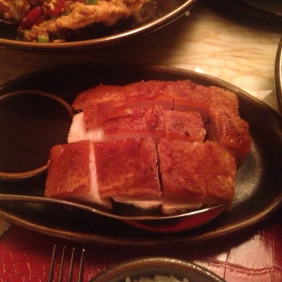 Crispy Roasted Pork Belly - Barbecued Combination​ on #foodmento http://foodmento.com/dish/26621