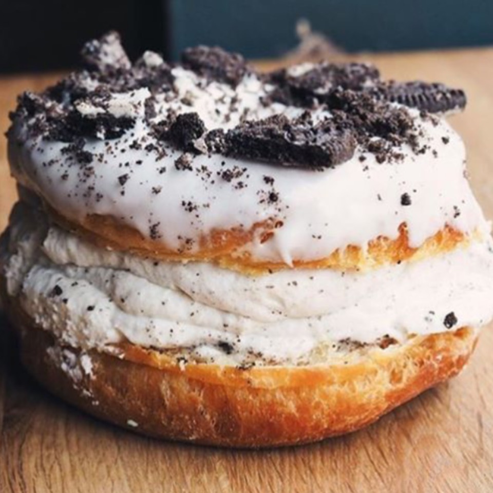 Oreo Cookies N Cream Donut at Birdies on #foodmento http://foodmento.com/place/11155