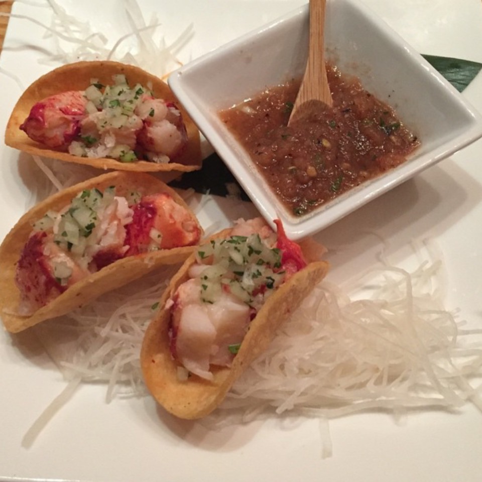 Lobster Tacos at Nobu Next Door on #foodmento http://foodmento.com/place/6679