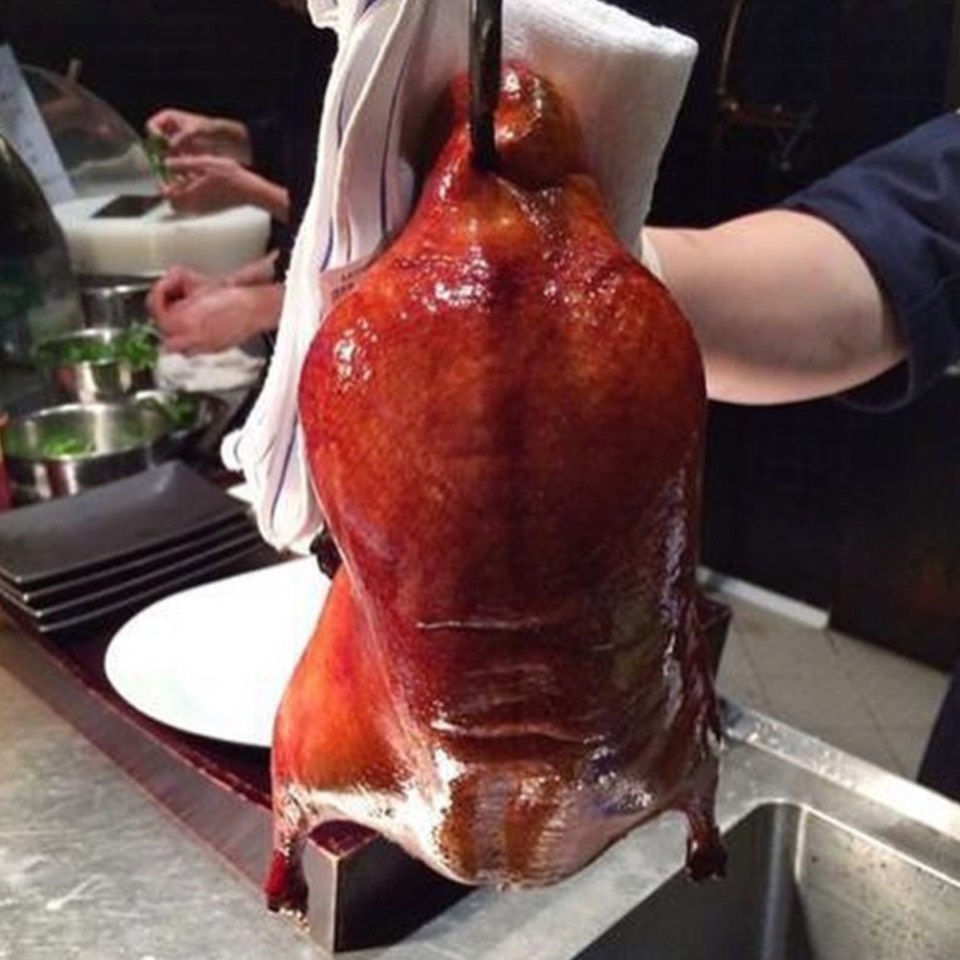 Peking Duck from Mott 32 卅二公館 on #foodmento http://foodmento.com/dish/33549