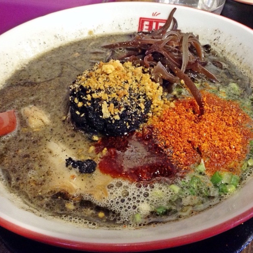 Black King Ramen (Squid Ink) from Butao Ramen 豚王 on #foodmento http://foodmento.com/dish/33572
