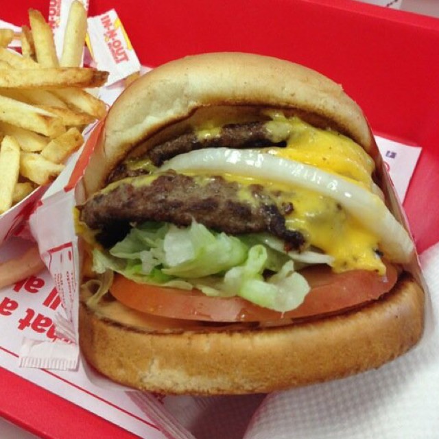 Double Double Burger from In-N-Out Burger on #foodmento http://foodmento.com/dish/47882