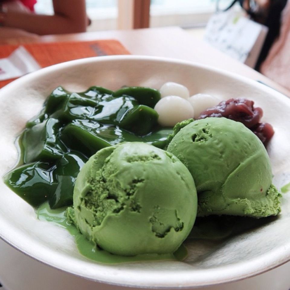 Matcha Ice Cream, Jelly, Red Bean, Mochi from Nakamura Tokichi 中村藤吉 on #foodmento http://foodmento.com/dish/32933