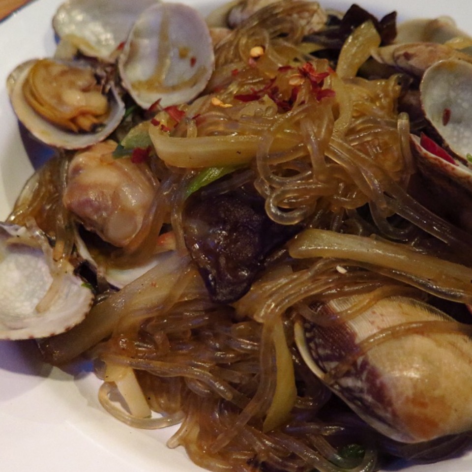 Japchae With Clams from Her Name is Han on #foodmento http://foodmento.com/dish/36249